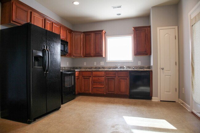 Building Photo - 4995 Morning Dove Ln