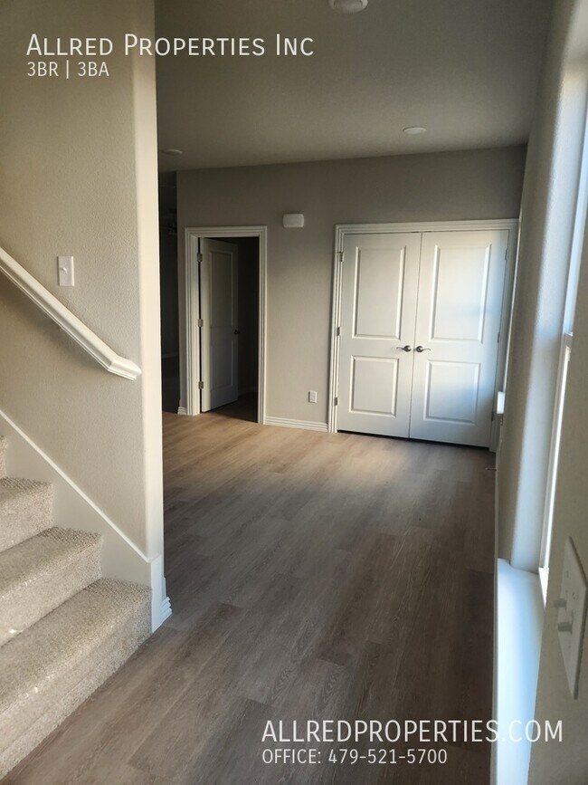 Foto del edificio - 1608 Casuarina Dr