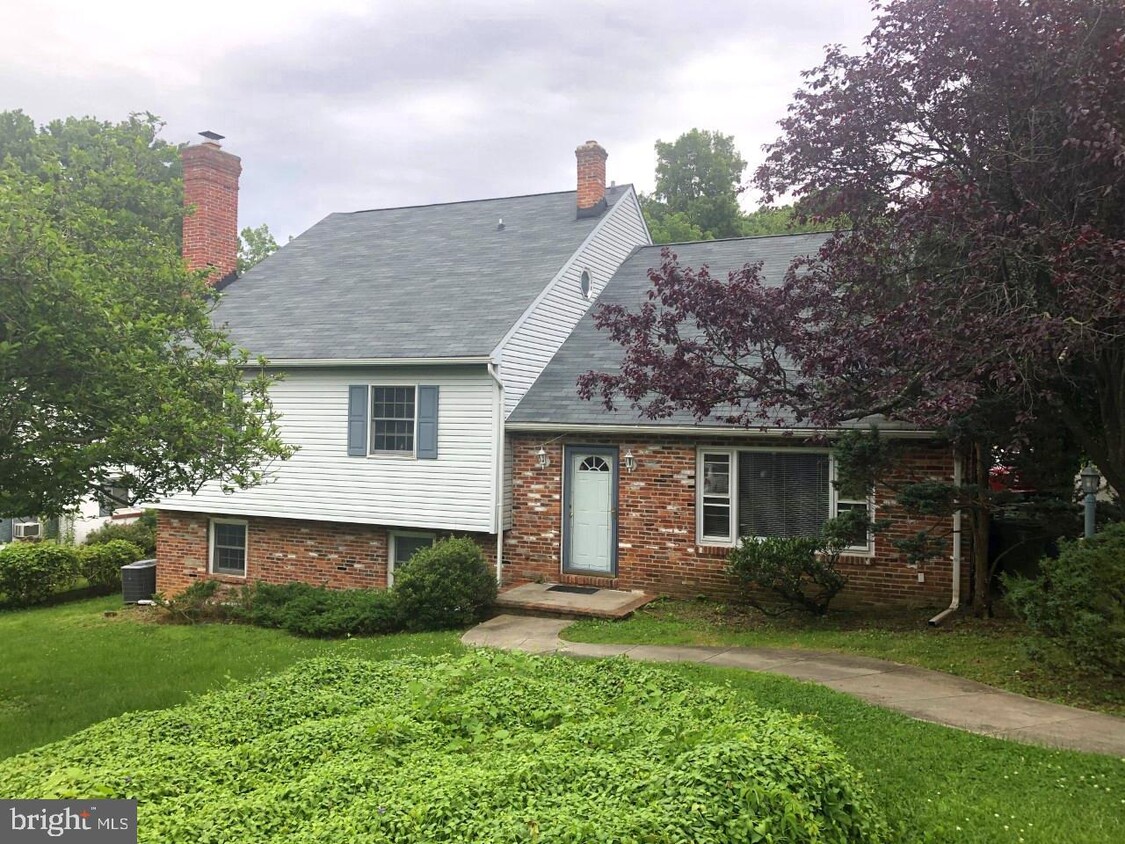 Foto principal - 3493 N Chatham Rd