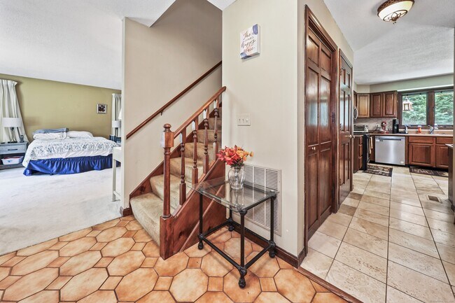 Foto del edificio - 522 Springfield Rd