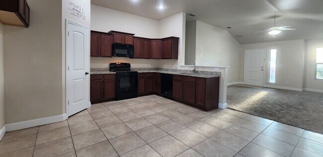 Building Photo - 3/2/2 + BONUS SPACE - FOR LEASE - FRENSHIP...