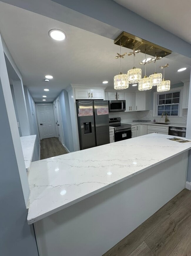 Foto del edificio - 202 Crystal Brook Hollow Rd