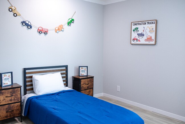 Foto del edificio - 6105 E McKinney St