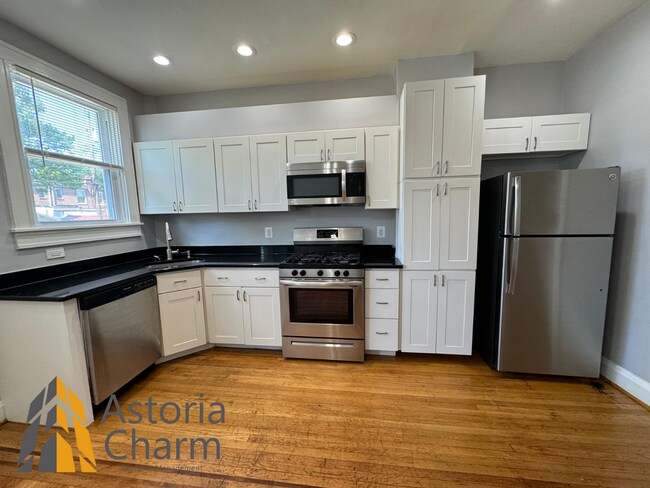 Foto del edificio - Modern 3 bedroom 1.5 bathroom House for RENT!