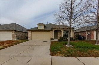 Building Photo - 2717 Sunlight Dr