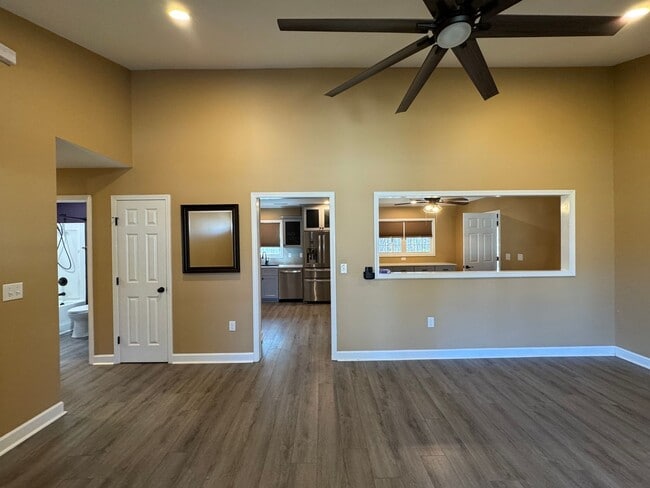 Photo - Holly Ridge House