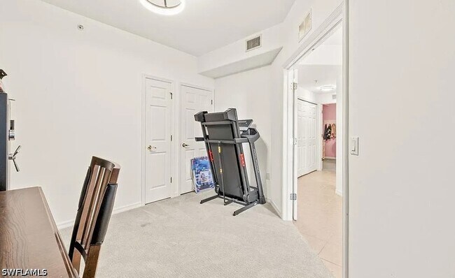 Foto del edificio - 1315 Henley St