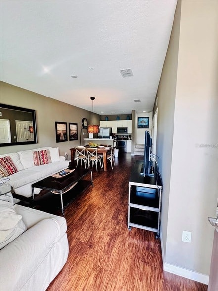 Building Photo - 3207 Oyster Ln