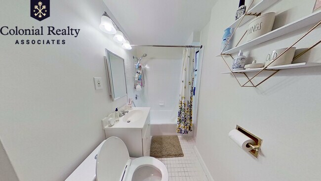 Building Photo - 4 Sutherland Rd