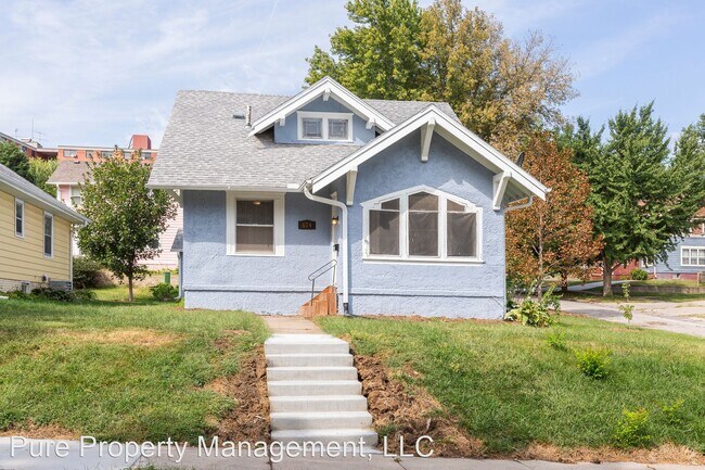 Foto del edificio - 2 br, 1 bath House - 674 N 48th St