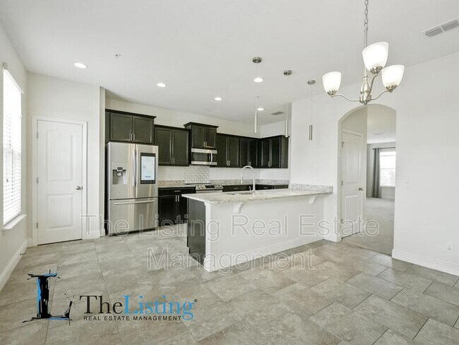 Building Photo - 10522 Green Ivy Ln