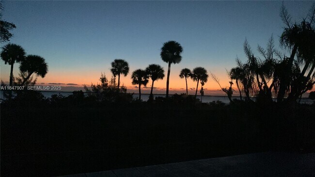 Foto del edificio - 6003 S Indian River Dr