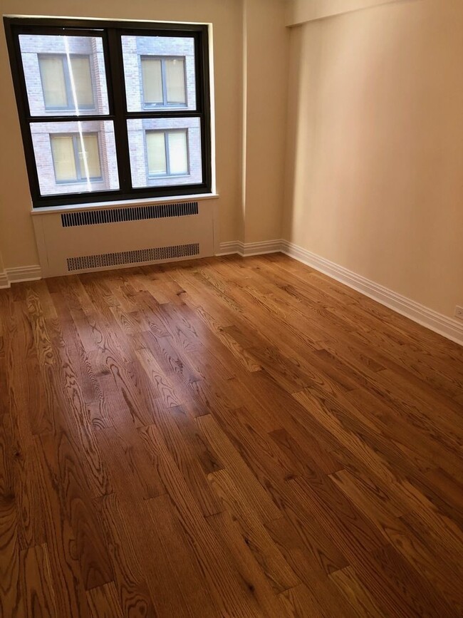 Foto del edificio - 141 E 56th St