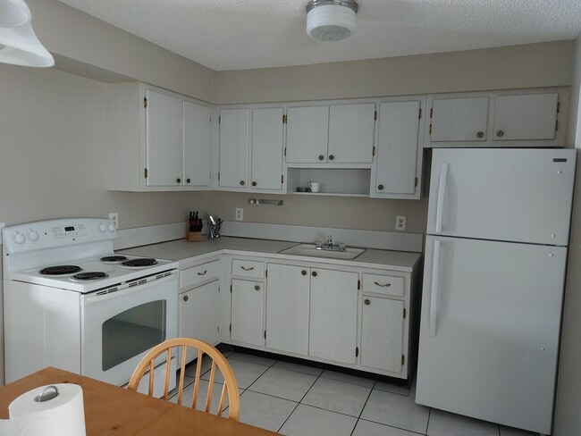 Building Photo - 2806 Imperial Cir