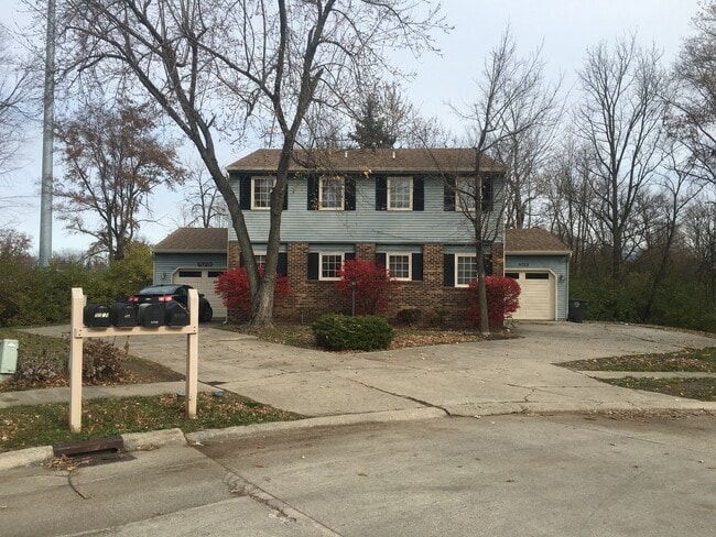 Building Photo - 5722 Bluebird Ct