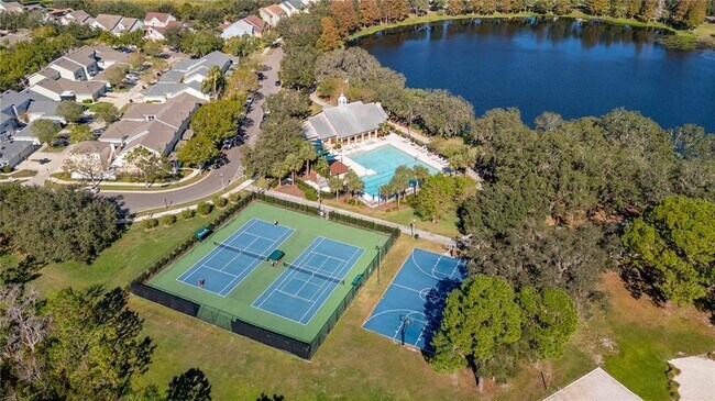 Foto del edificio - 13750 Lensdale Ln