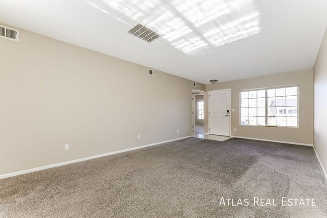 Building Photo - 5083 Helena Ct
