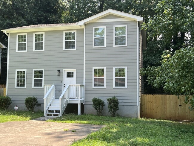 Photo - 1884 Shamrock Dr House