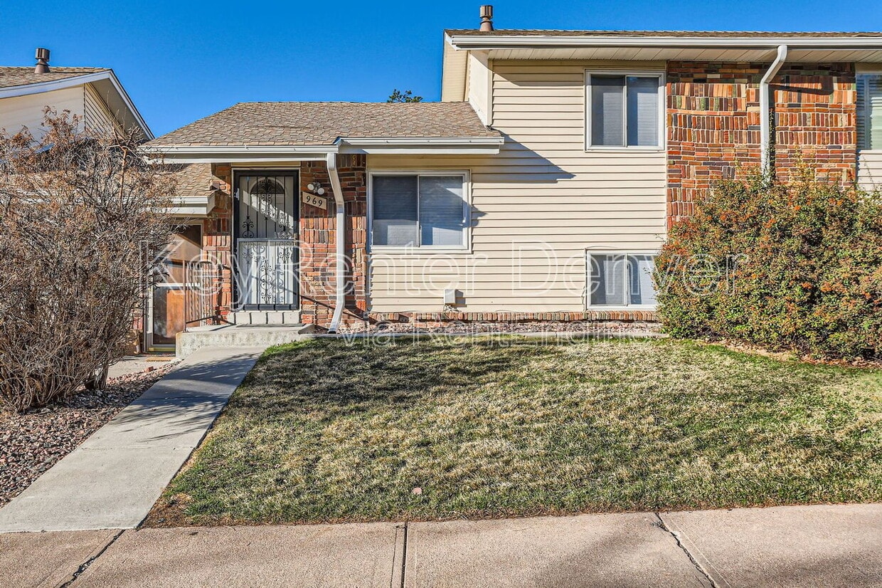 Photo - 969 S Miller Way