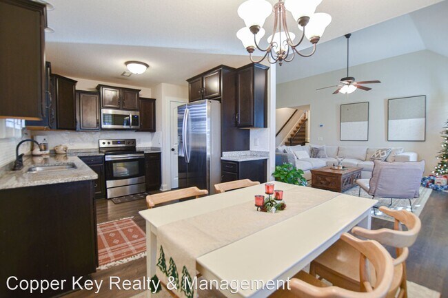Building Photo - 3 br, 2 bath House - 450 Cyprus Court