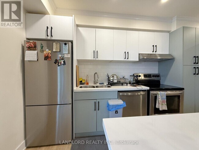 Photo du bâtiment - 107 Nairn Ave