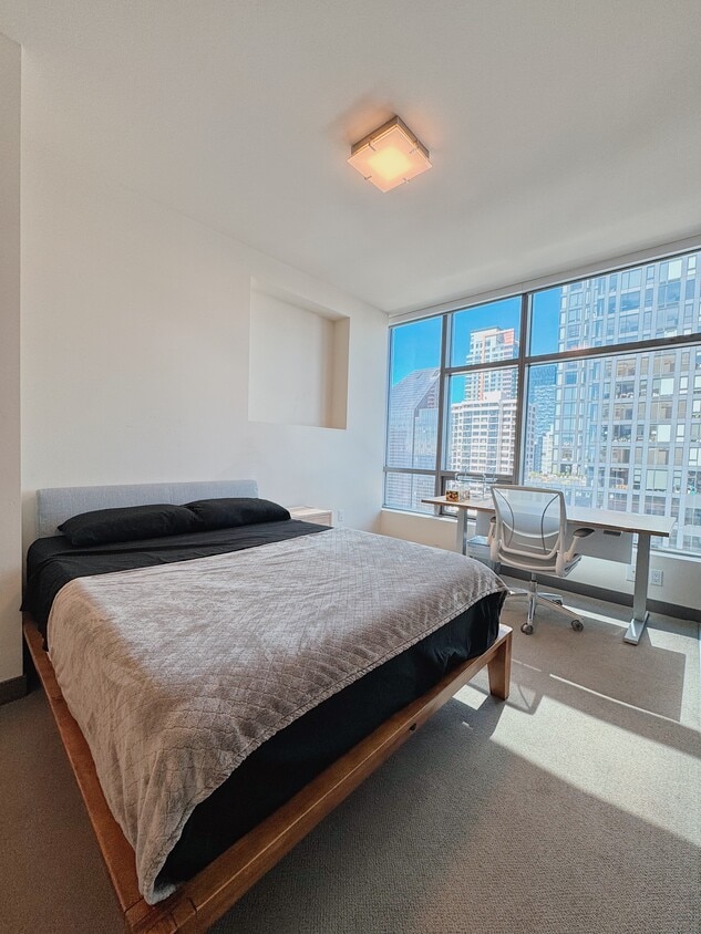Foto principal - 2033 2nd Ave