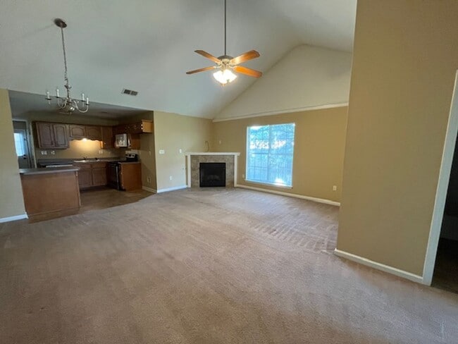 Building Photo - Renovated 2 Bedroom 2 Bath Home for Rent!