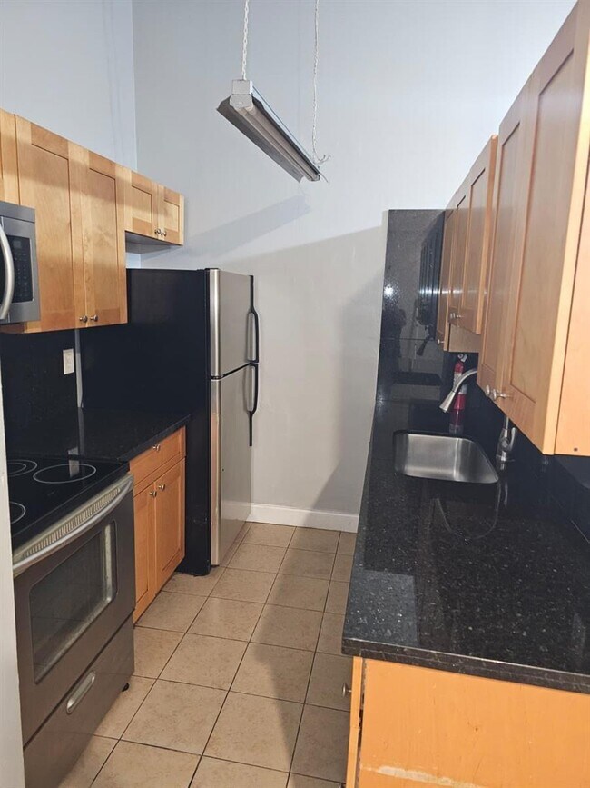 Foto del edificio - 4552 NW 185th St