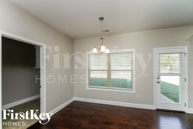 Building Photo - 66 Meriwether Ln