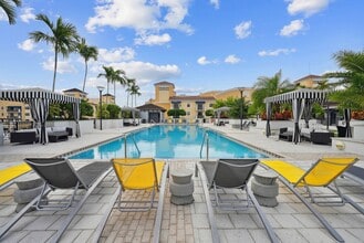 2 rooftop swimming pools - AMLI Dadeland