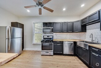Building Photo - 2719 N Ridgeway Ave