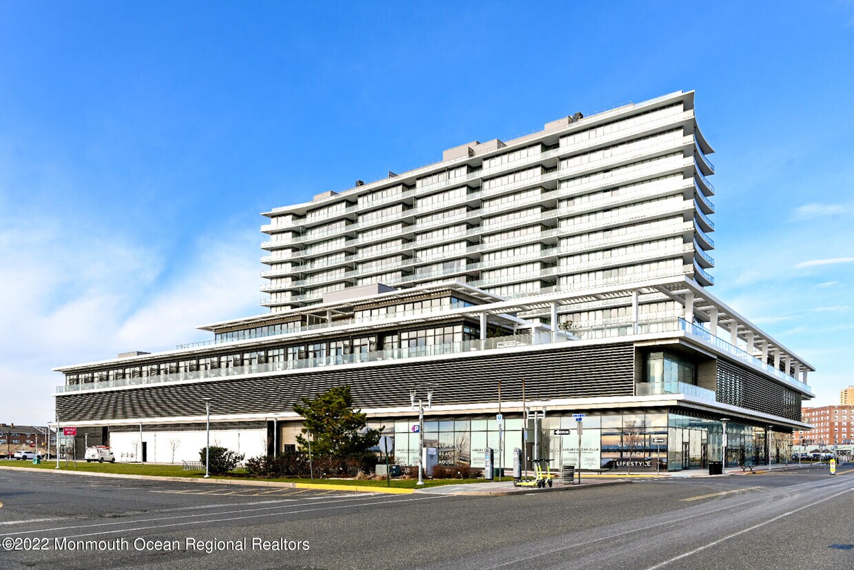 Foto principal - 1101 Ocean Ave N