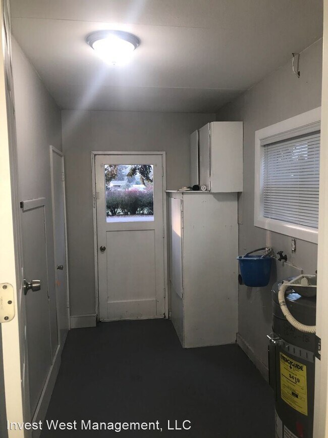 Foto del edificio - 2 br, 1 bath House - 10200 SE ST. HELENS AVE