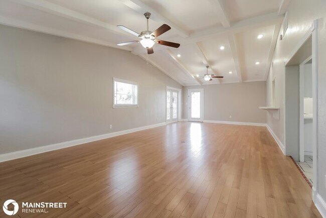 Foto del edificio - 395 Trafalga Ave, Port Orange, FL 32127