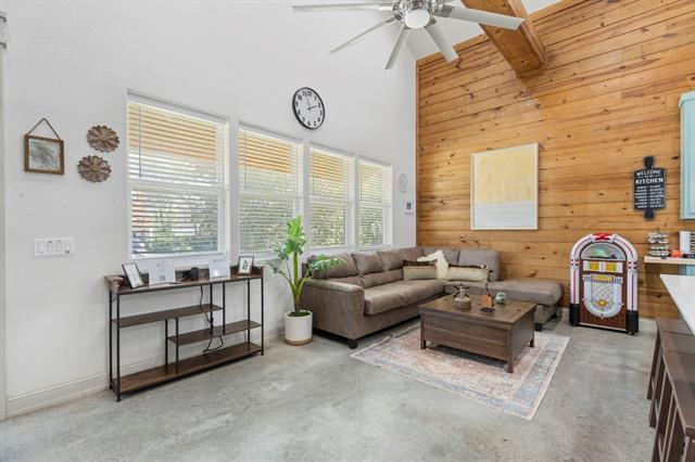 Building Photo - 311 N Mirick Ave