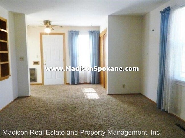 Building Photo - 2 br, 1 bath House - 1411 E. Queen Ave.