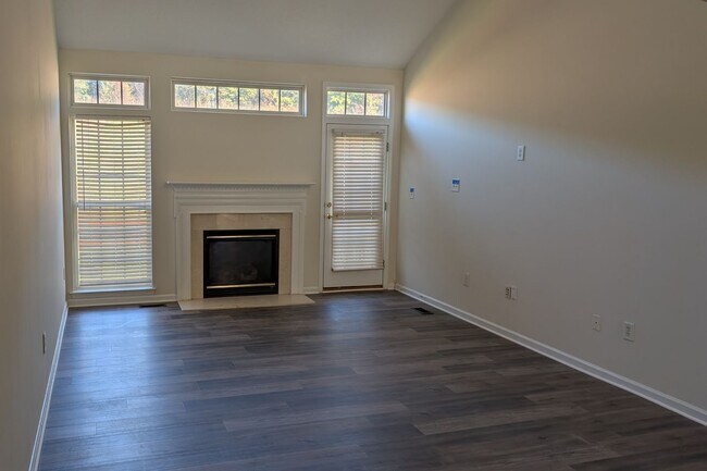 Foto del edificio - THE VILLAS AT HOLLYWOODS