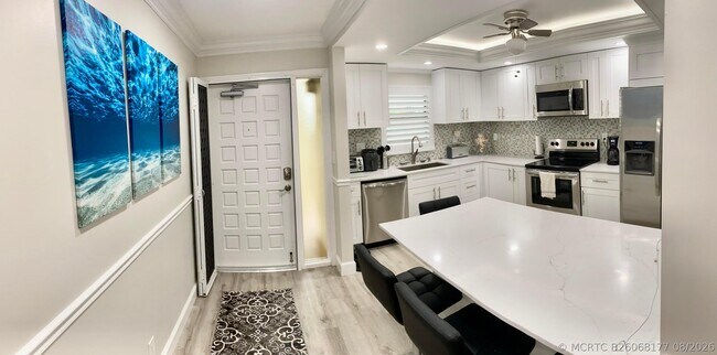 Foto del edificio - 300 Intracoastal Pl