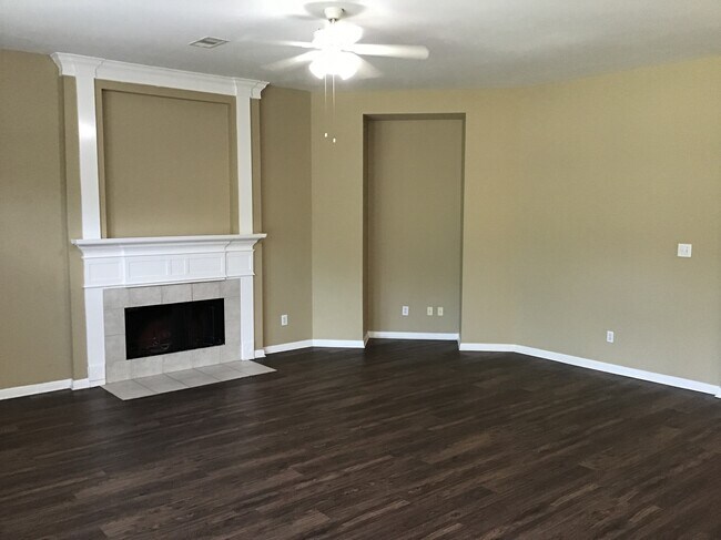 Building Photo - 10303 Shipmans Landing Drive