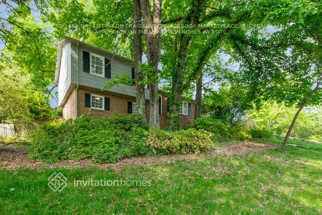 Building Photo - 929 Eaglewood Ave