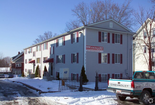 Foto del edificio - 215-217 Whipple St