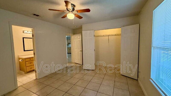 Foto del edificio - 6323 Fred Allen Rd