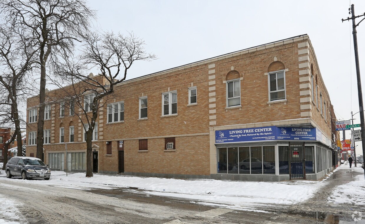 Building Photo - 5520-5524 W North Ave