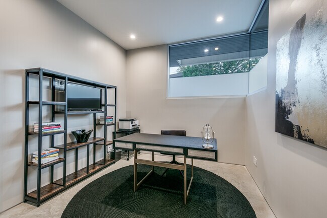 Foto del edificio - 5409 Melrose Ave