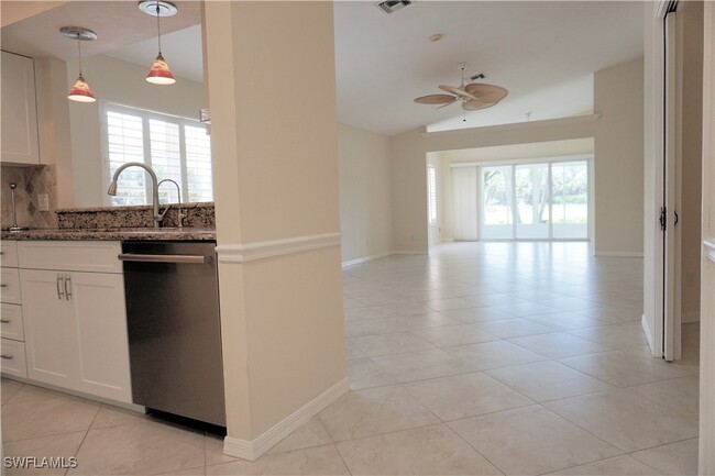 Foto del edificio - 1546 Weybridge Cir