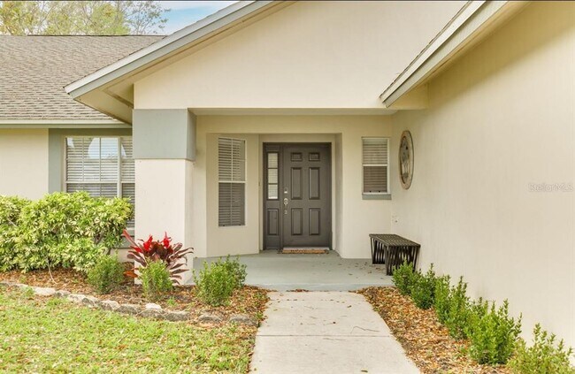 Foto del edificio - 668 Glengary Ln