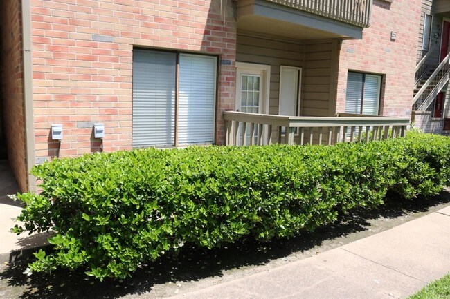 Foto del edificio - 2023 Gentryside Dr