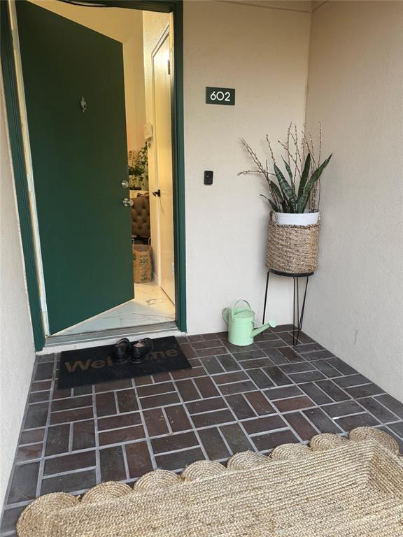 Foto del edificio - 4144 Greystone Way