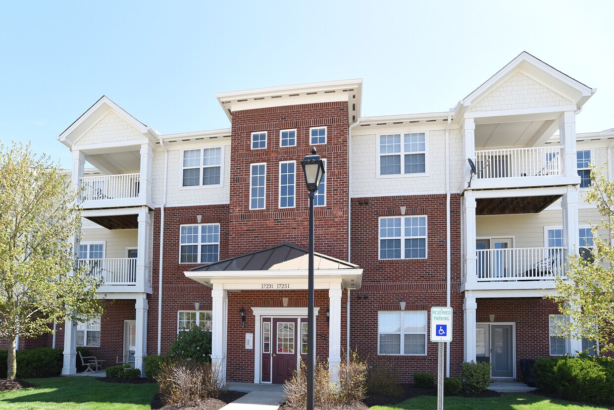 17255 Gunther Blvd, Westfield, IN 46074 Townhome Rentals in Westfield