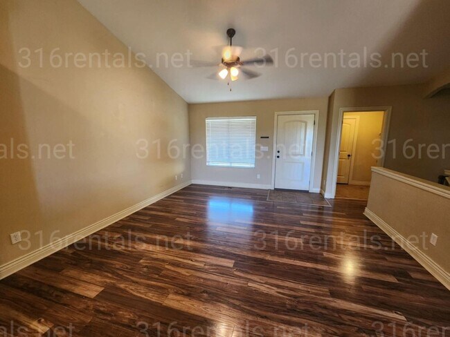 Foto del edificio - 8470 Granite Ct
